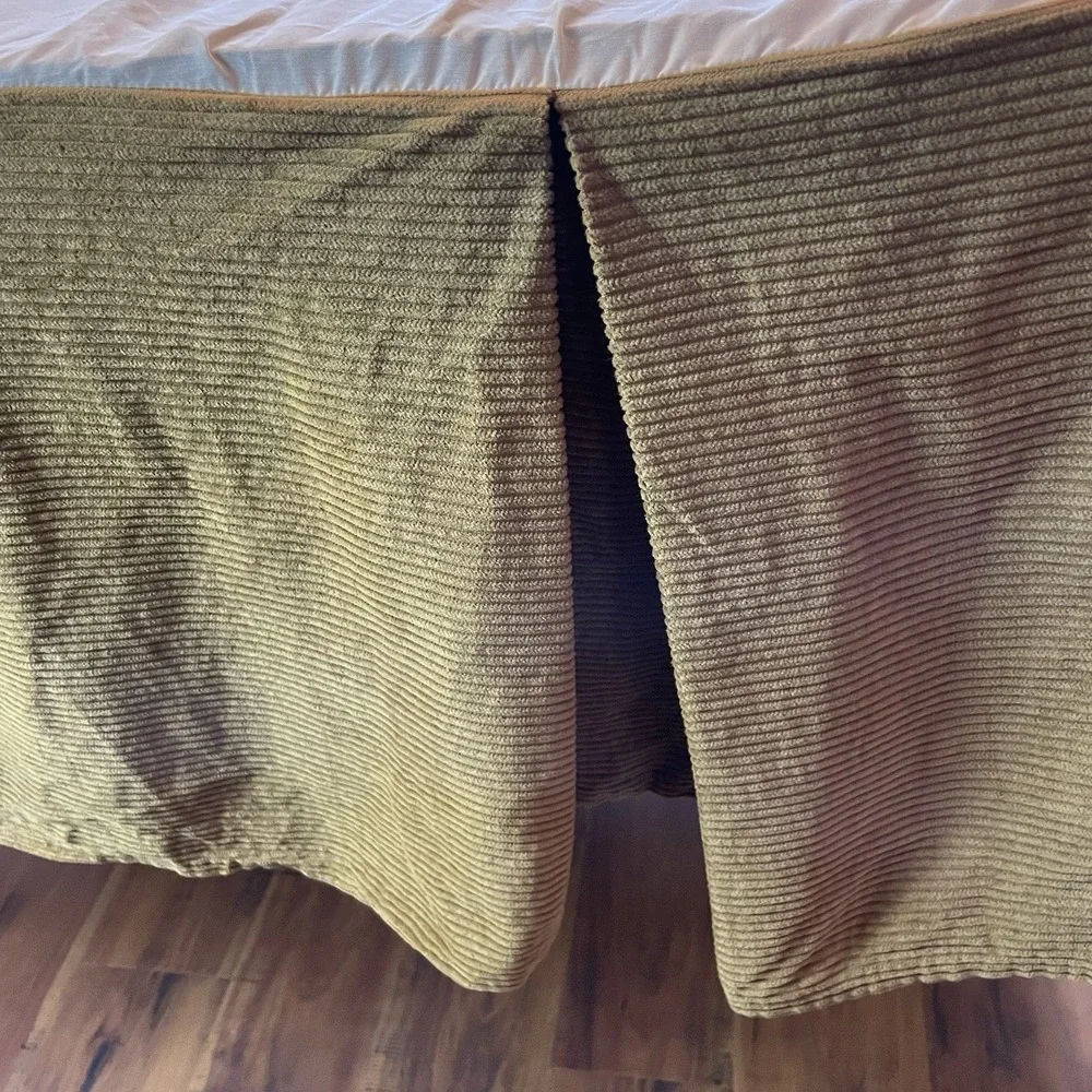 Cal King Pleated Corduroy Bedskirt Dust Ruffle 72x84 Tan‎ Split Corners 15